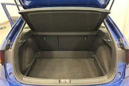 sininen Volkswagen Taigo 2022 kuva 14.