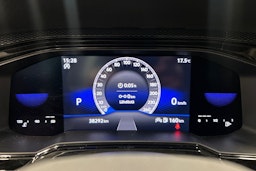 sininen Volkswagen Taigo 2022 kuva 18.