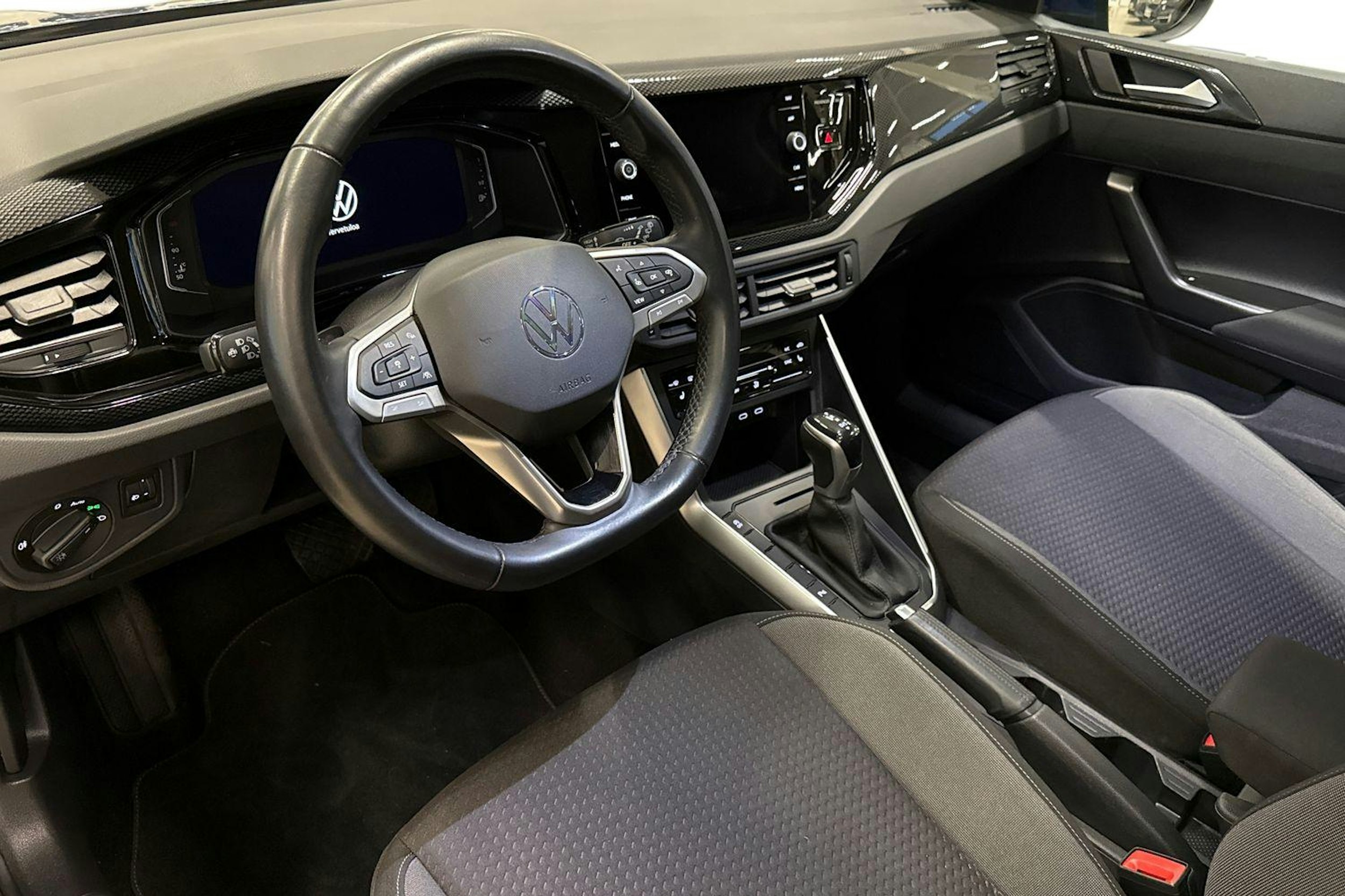 sininen Volkswagen Taigo 2022 kuva 7.