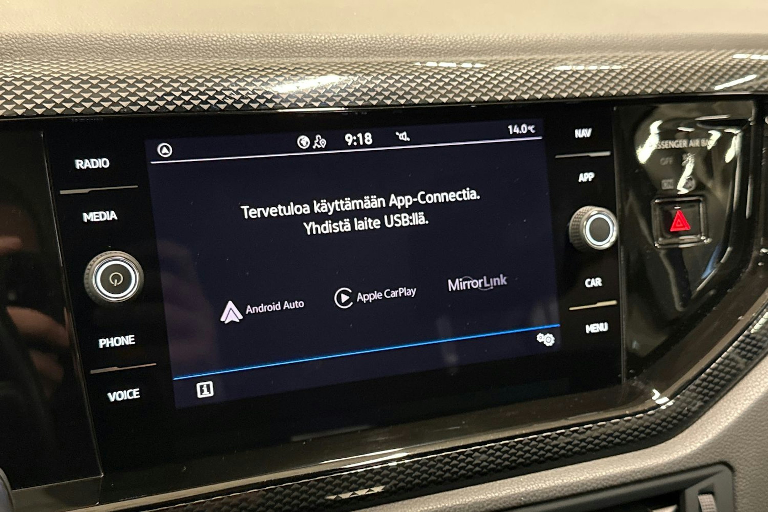 sininen Volkswagen Taigo 2022 kuva 20.