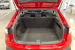 Punainen Volkswagen Taigo 2022 kuva 15.