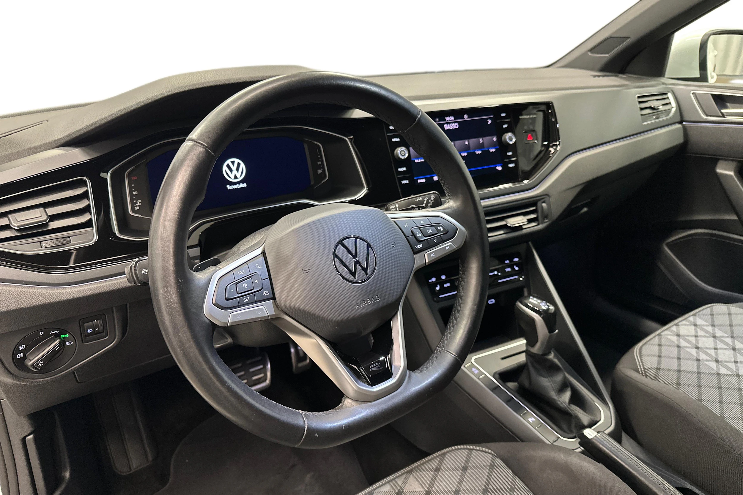 valkoinen Volkswagen Taigo 2022 kuva 6.