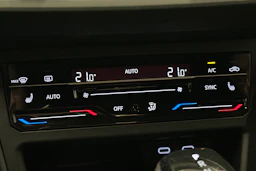 valkoinen Volkswagen Taigo 2022 kuva 24.