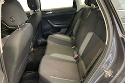 harmaa Volkswagen Taigo 2022 kuva 11.