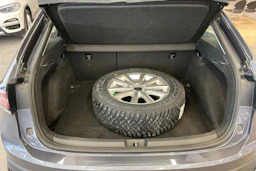 harmaa Volkswagen Taigo 2022 kuva 15.