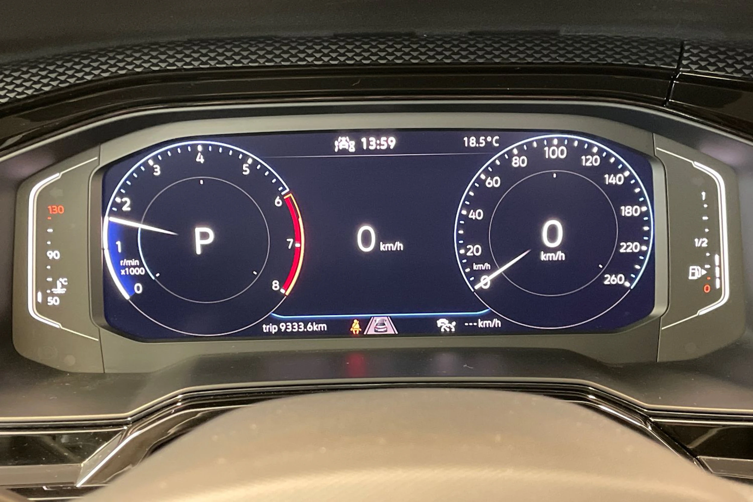 harmaa Volkswagen Taigo 2022 kuva 22.