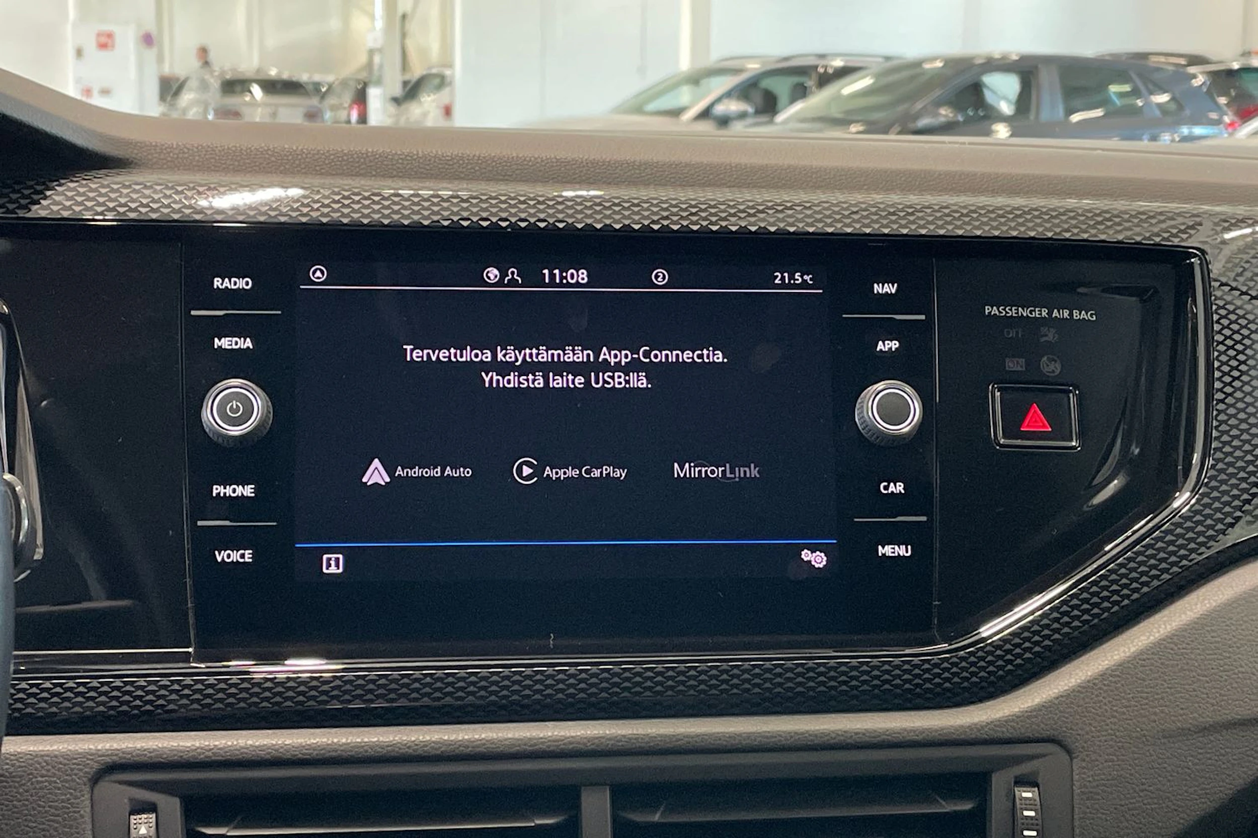 met. harmaa Volkswagen Taigo 2022 kuva 18.
