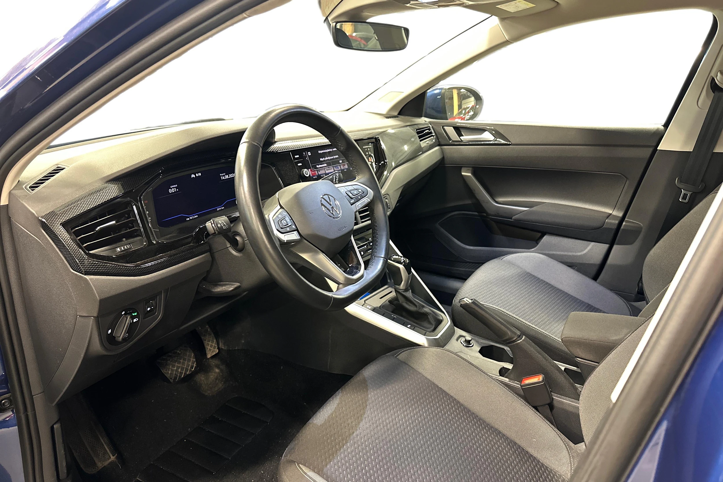 sininen Volkswagen Taigo 2022 kuva 3.