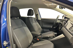 sininen Volkswagen Taigo 2022 kuva 7.