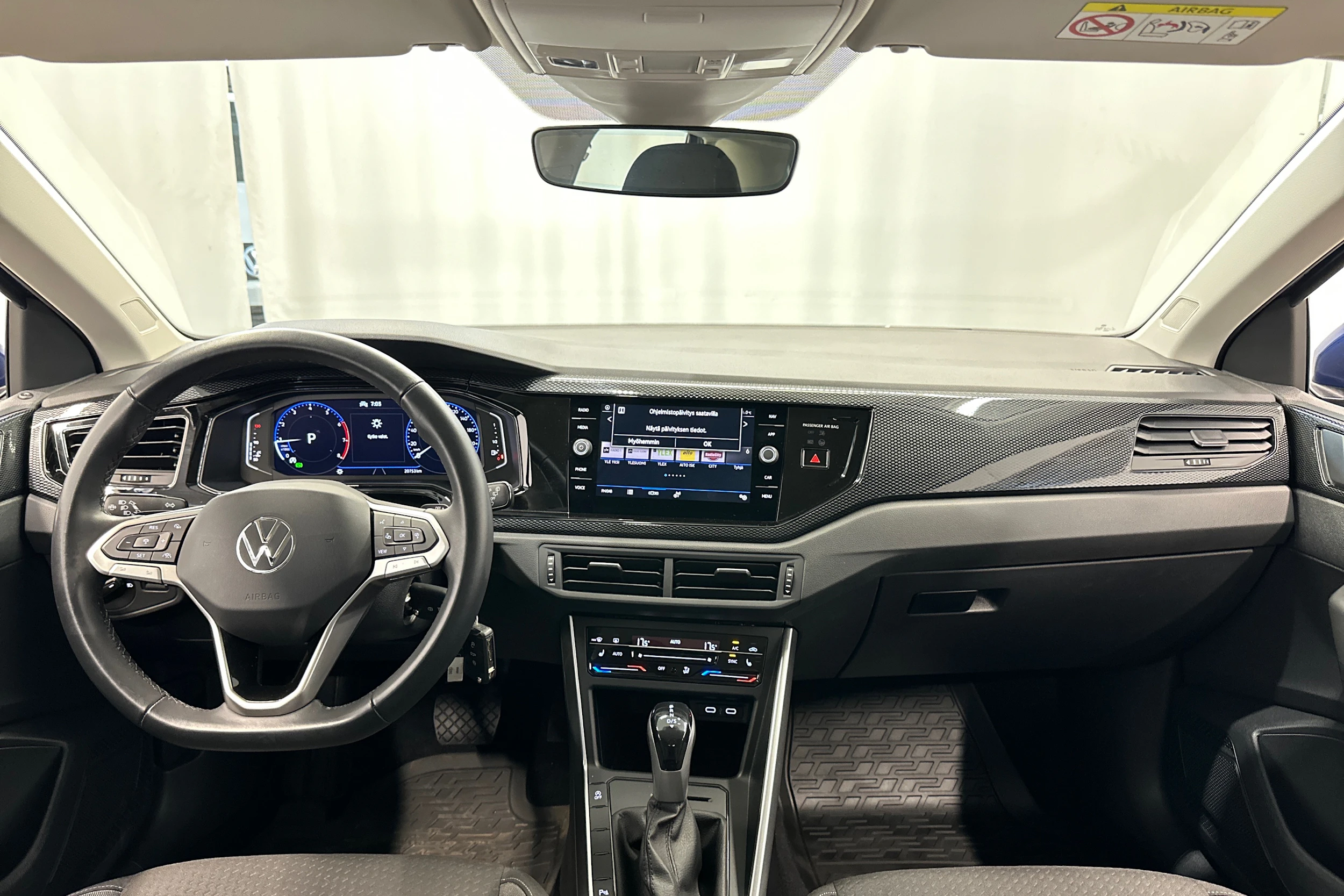 sininen Volkswagen Taigo 2022 kuva 11.