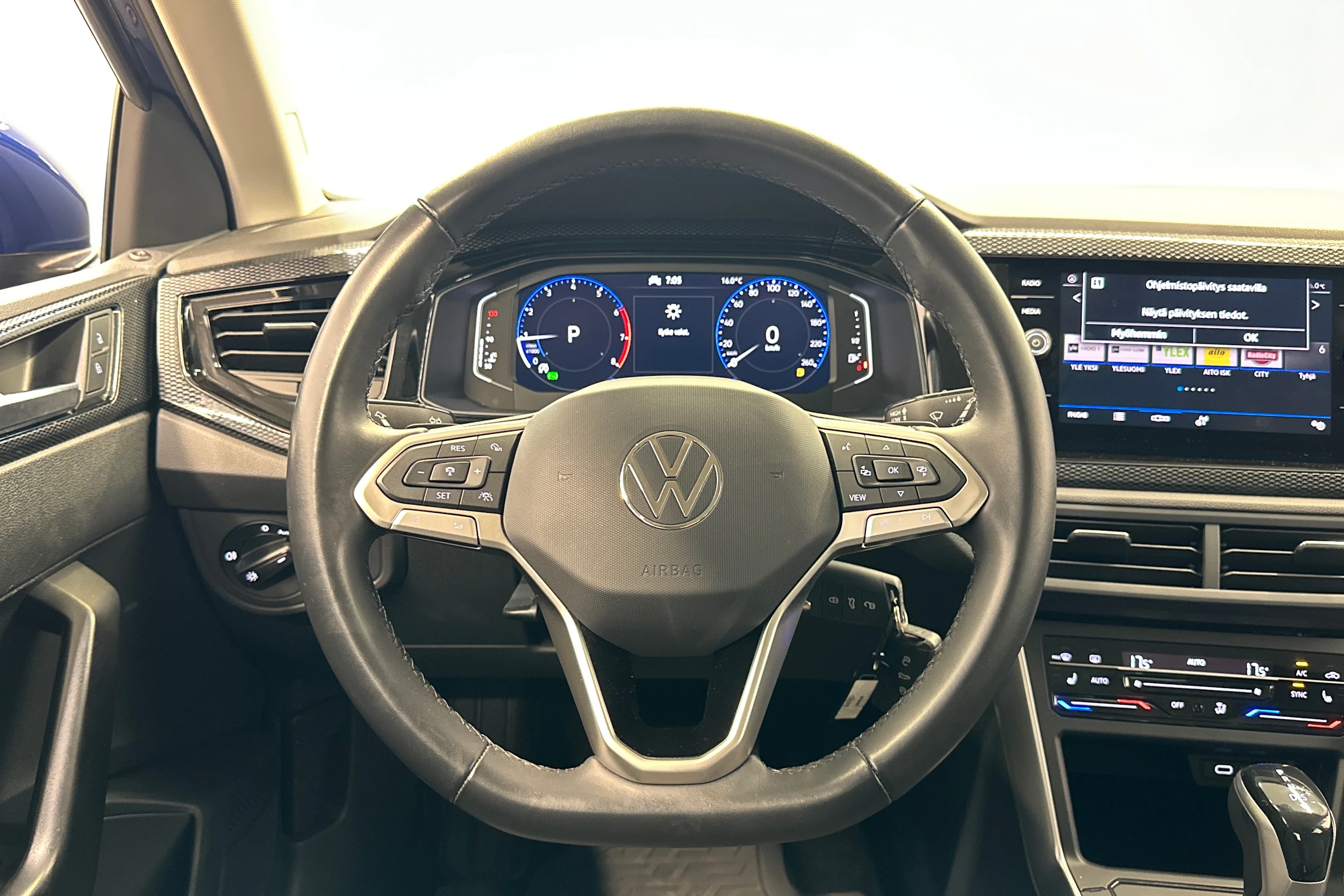 sininen Volkswagen Taigo 2022 kuva 12.
