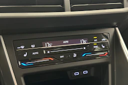 sininen Volkswagen Taigo 2022 kuva 16.