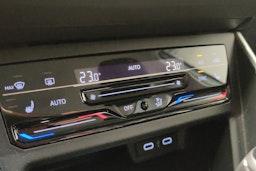 Valkoinen Volkswagen Taigo 2022 kuva 18.