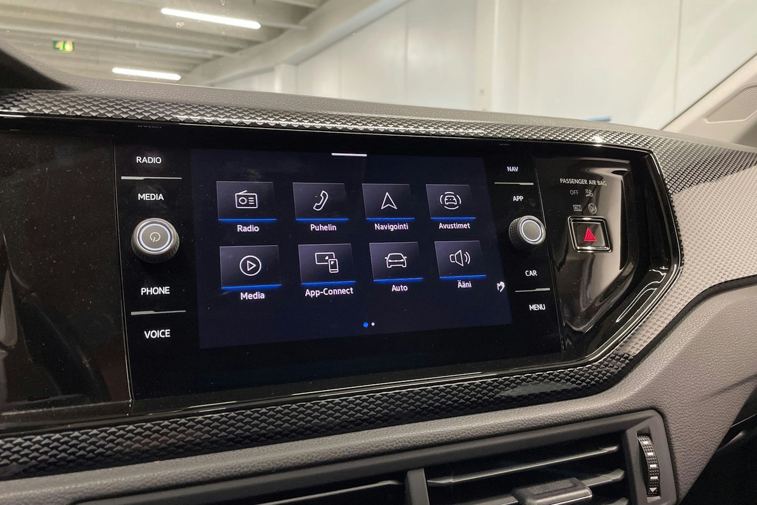 Valkoinen Volkswagen Taigo 2022 kuva 17.