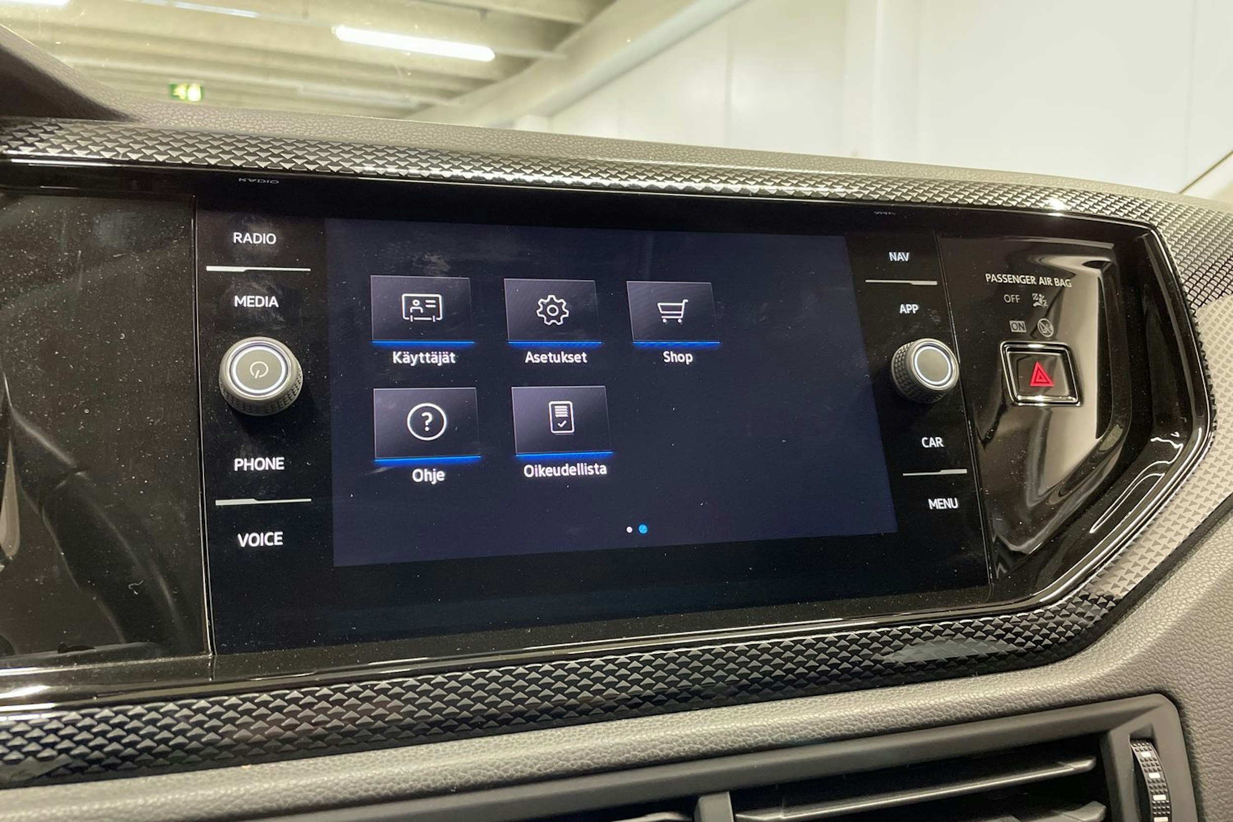 Valkoinen Volkswagen Taigo 2022 kuva 18.