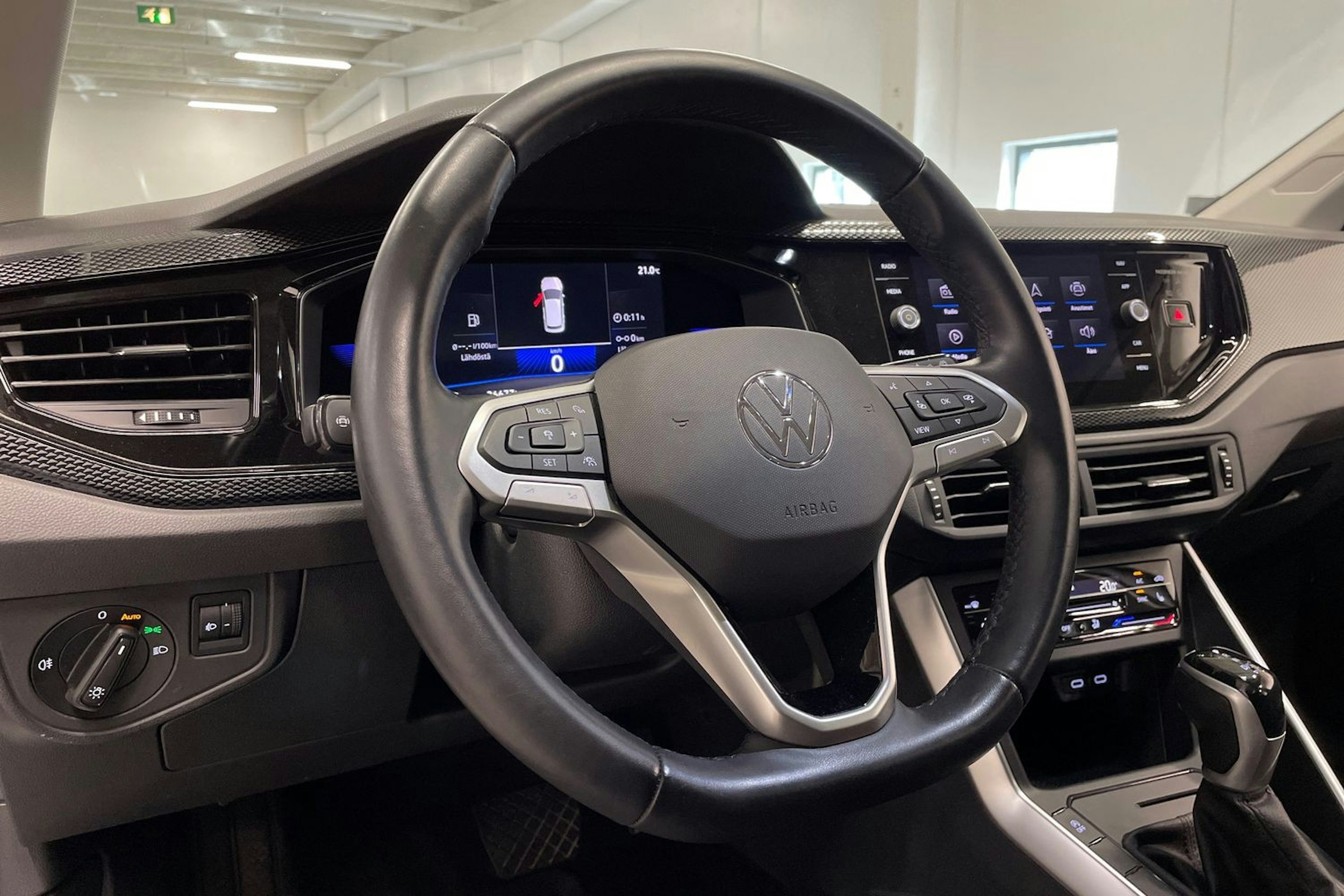 Valkoinen Volkswagen Taigo 2022 kuva 28.