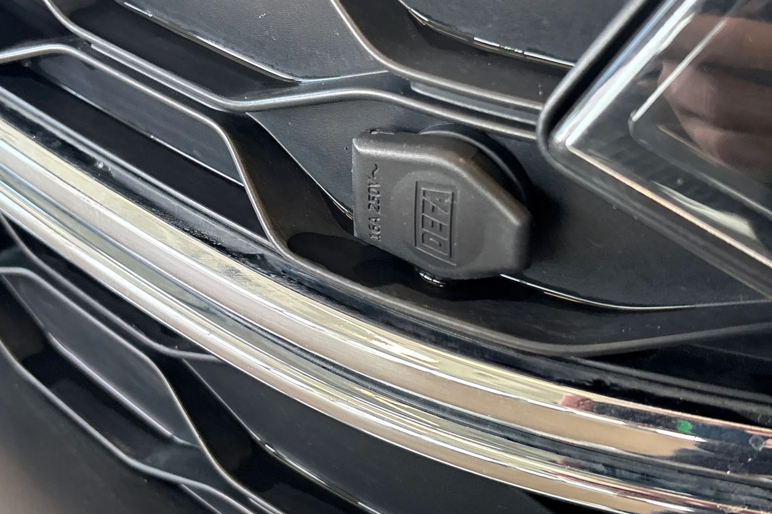 harmaa Volkswagen Taigo 2022 kuva 16.