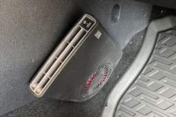 harmaa Volkswagen Taigo 2022 kuva 17.