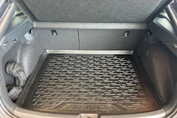 harmaa Volkswagen Taigo 2022 kuva 18.