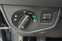 harmaa Volkswagen Taigo 2022 kuva 23.