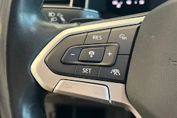 harmaa Volkswagen Taigo 2022 kuva 24.