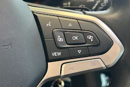 harmaa Volkswagen Taigo 2022 kuva 25.