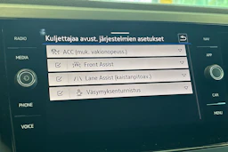 harmaa Volkswagen Taigo 2022 kuva 29.