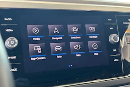 harmaa Volkswagen Taigo 2022 kuva 36.