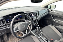Valkoinen Volkswagen Taigo 2023 kuva 3.