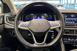 Valkoinen Volkswagen Taigo 2023 kuva 21.