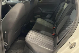 Valkoinen Volkswagen Taigo 2022 kuva 8.