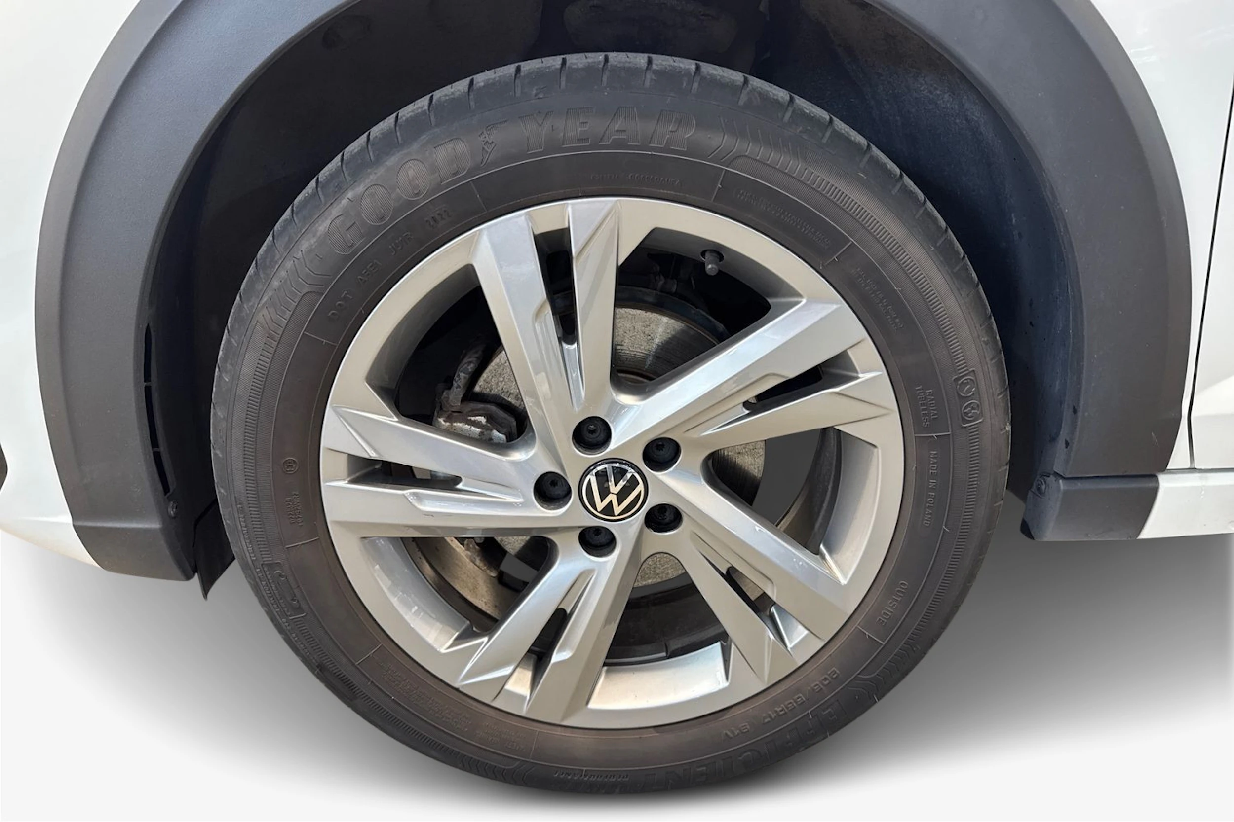 Valkoinen Volkswagen Taigo 2022 kuva 9.