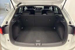 Valkoinen Volkswagen Taigo 2022 kuva 13.