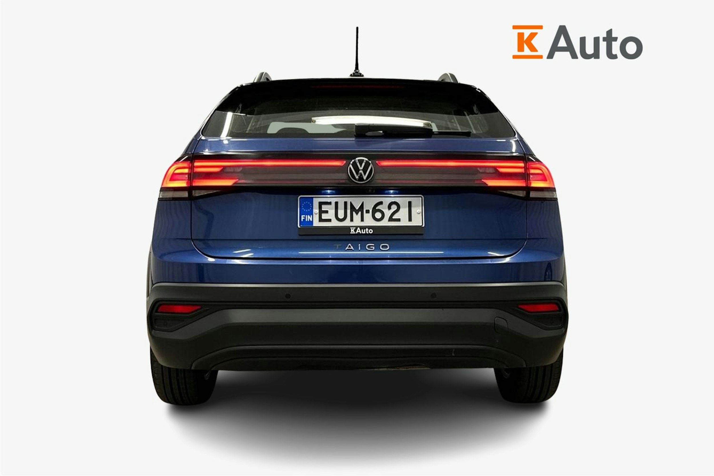 sininen Volkswagen Taigo 2023 kuva 3.