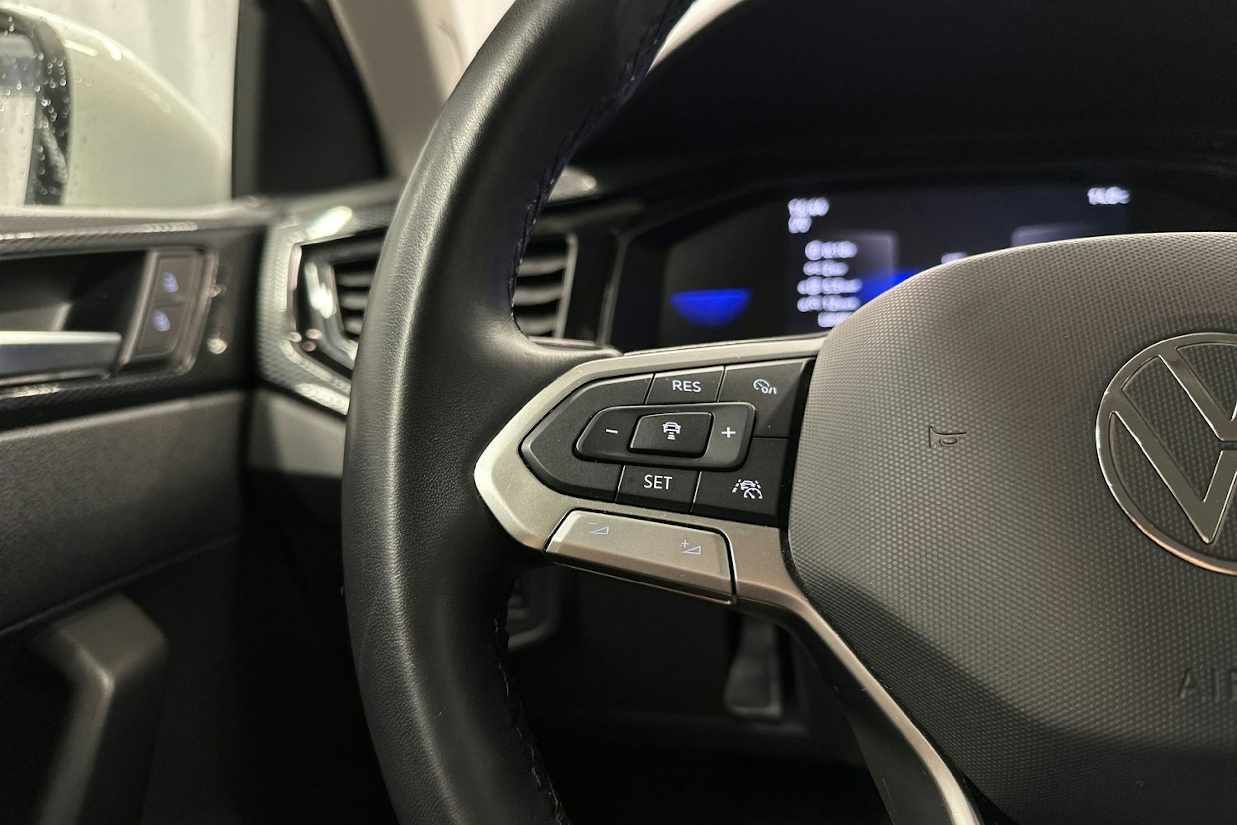 valkoinen Volkswagen Taigo 2023 kuva 16.