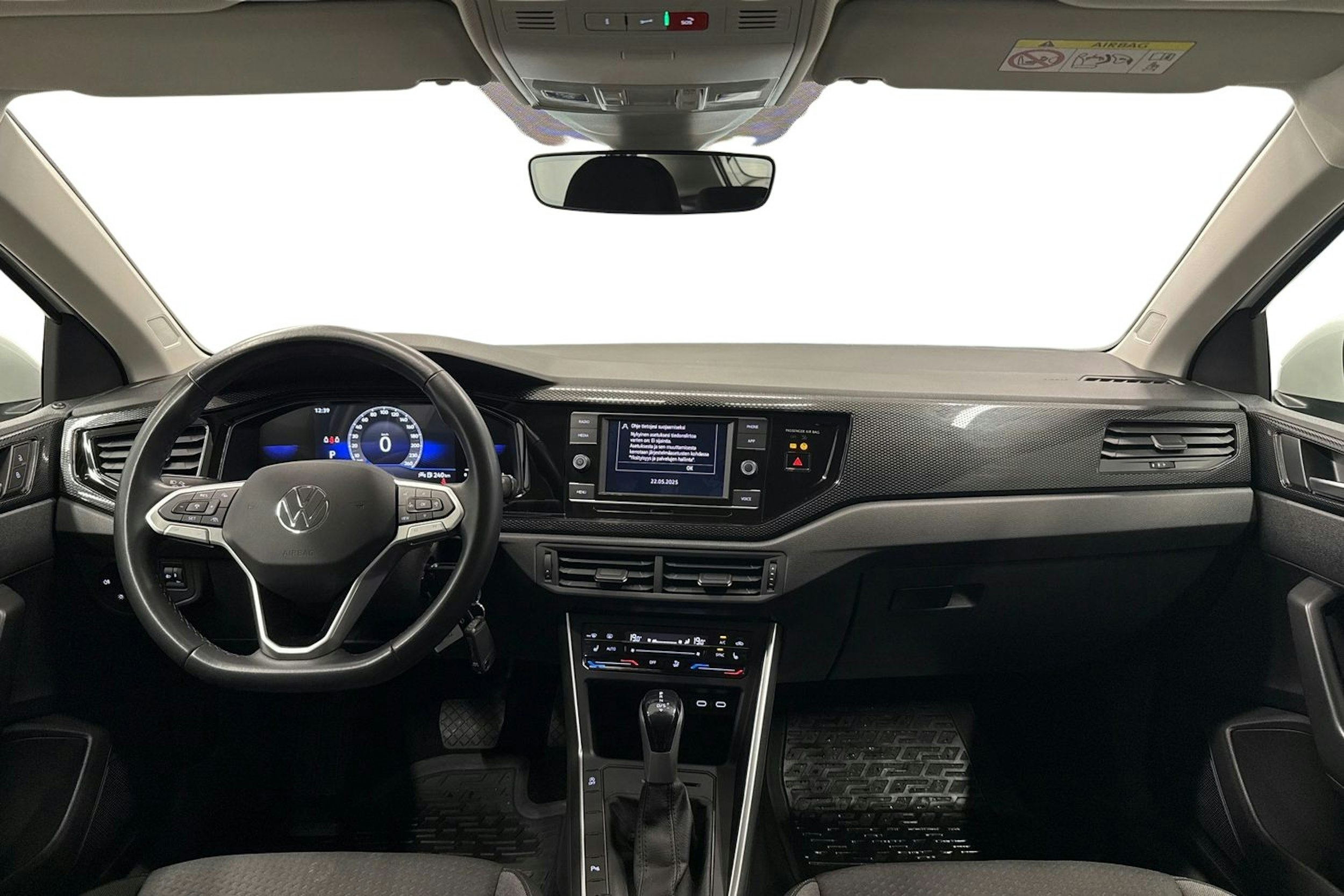 valkoinen Volkswagen Taigo 2023 kuva 9.