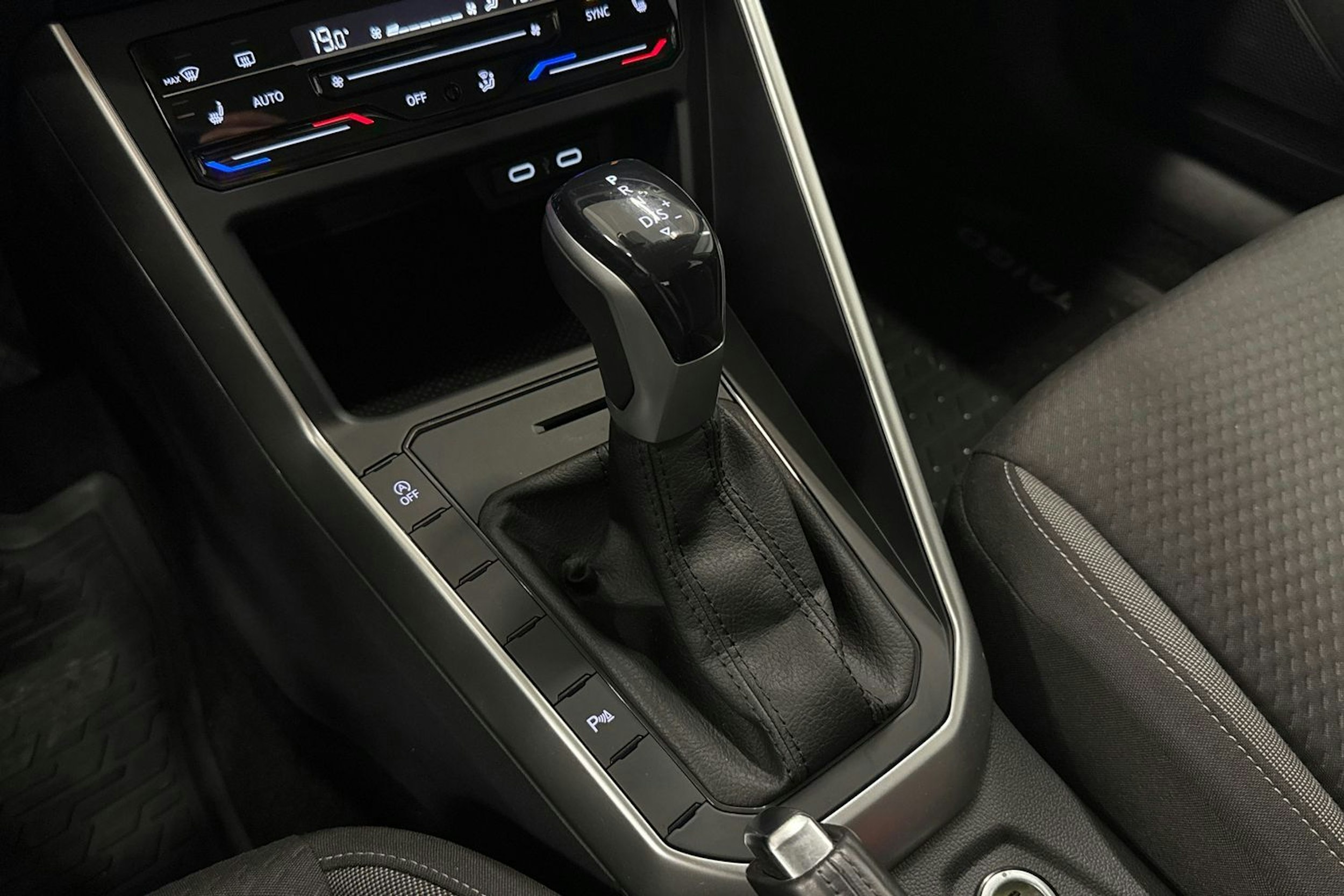 valkoinen Volkswagen Taigo 2023 kuva 23.