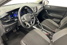 harmaa Volkswagen Taigo 2023 kuva 7.