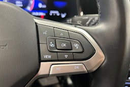 harmaa Volkswagen Taigo 2023 kuva 18.