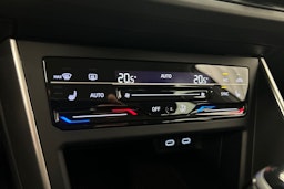 harmaa Volkswagen Taigo 2023 kuva 21.