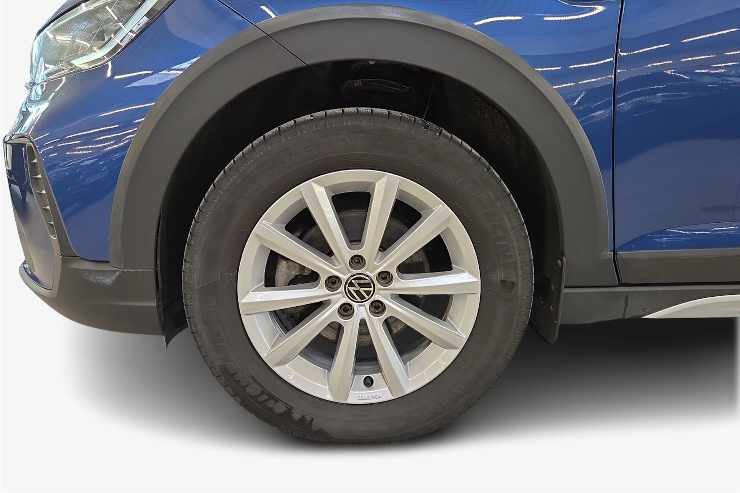 Sininen Volkswagen Taigo 2023 kuva 12.