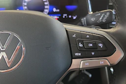 Sininen Volkswagen Taigo 2023 kuva 17.
