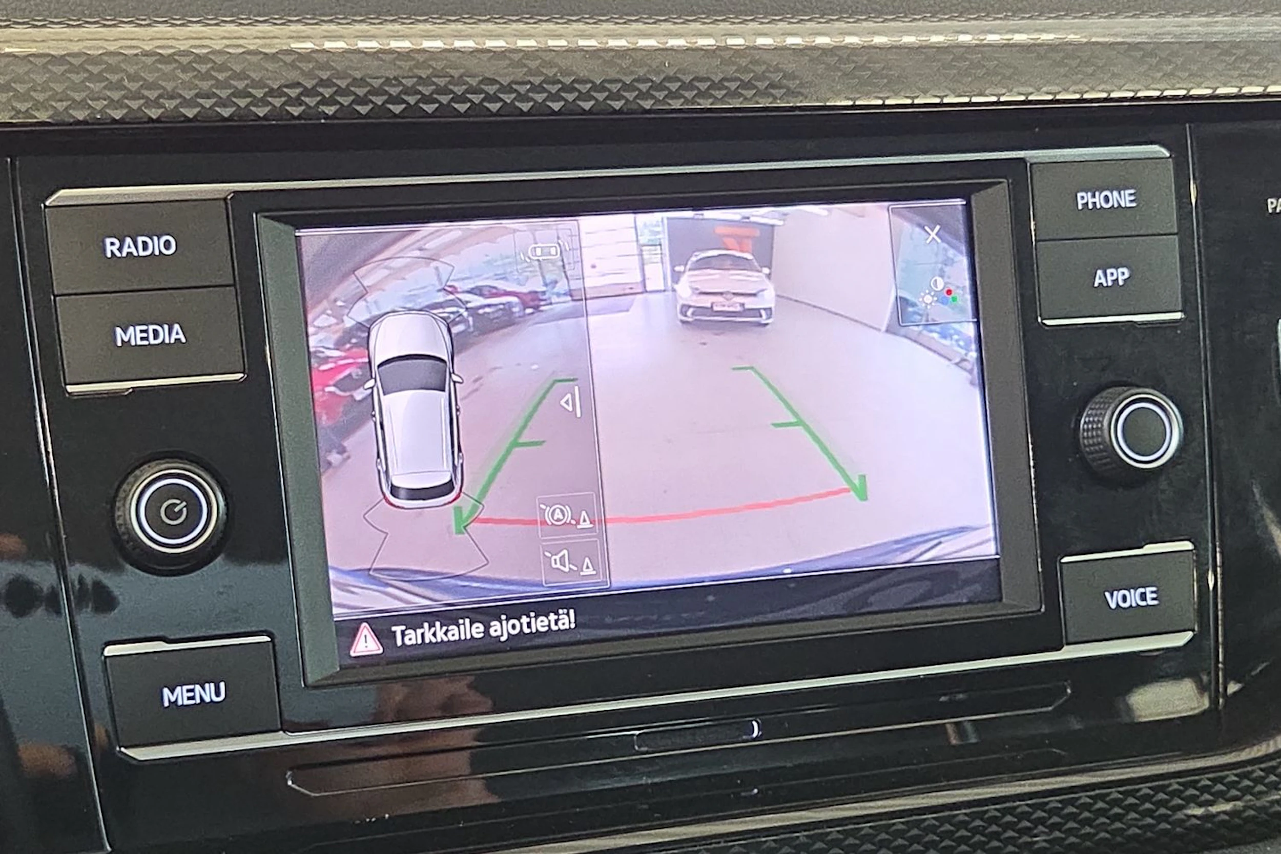 Sininen Volkswagen Taigo 2023 kuva 21.