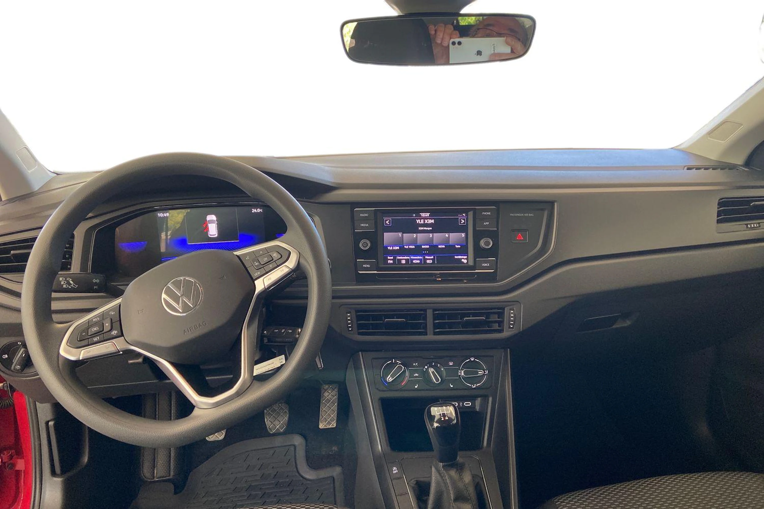 punainen Volkswagen Taigo 2023 kuva 7.