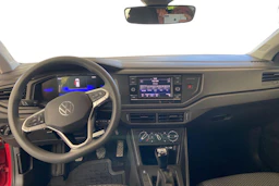 punainen Volkswagen Taigo 2023 kuva 7.