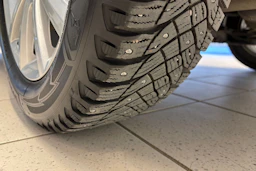 Valkoinen Volkswagen Taigo 2023 kuva 13.