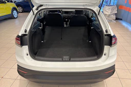 Valkoinen Volkswagen Taigo 2023 kuva 17.