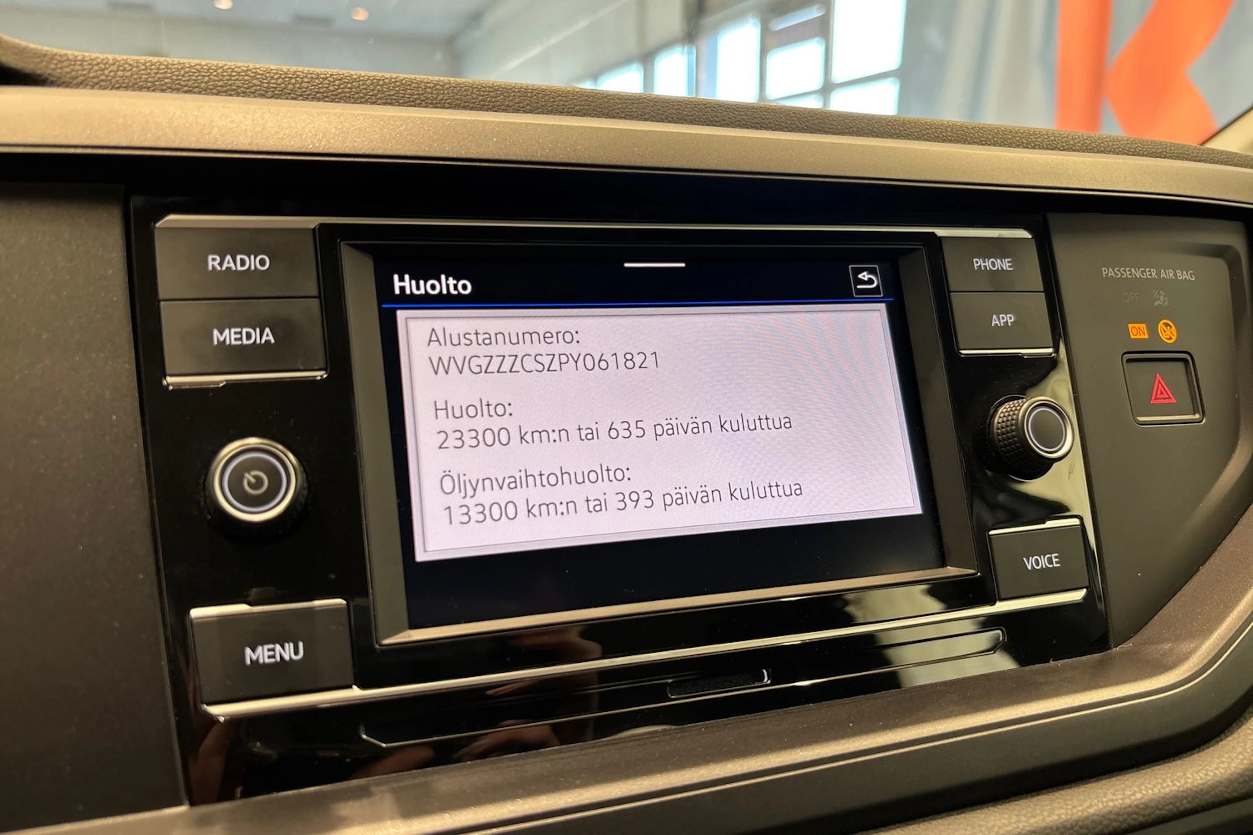 Valkoinen Volkswagen Taigo 2023 kuva 25.