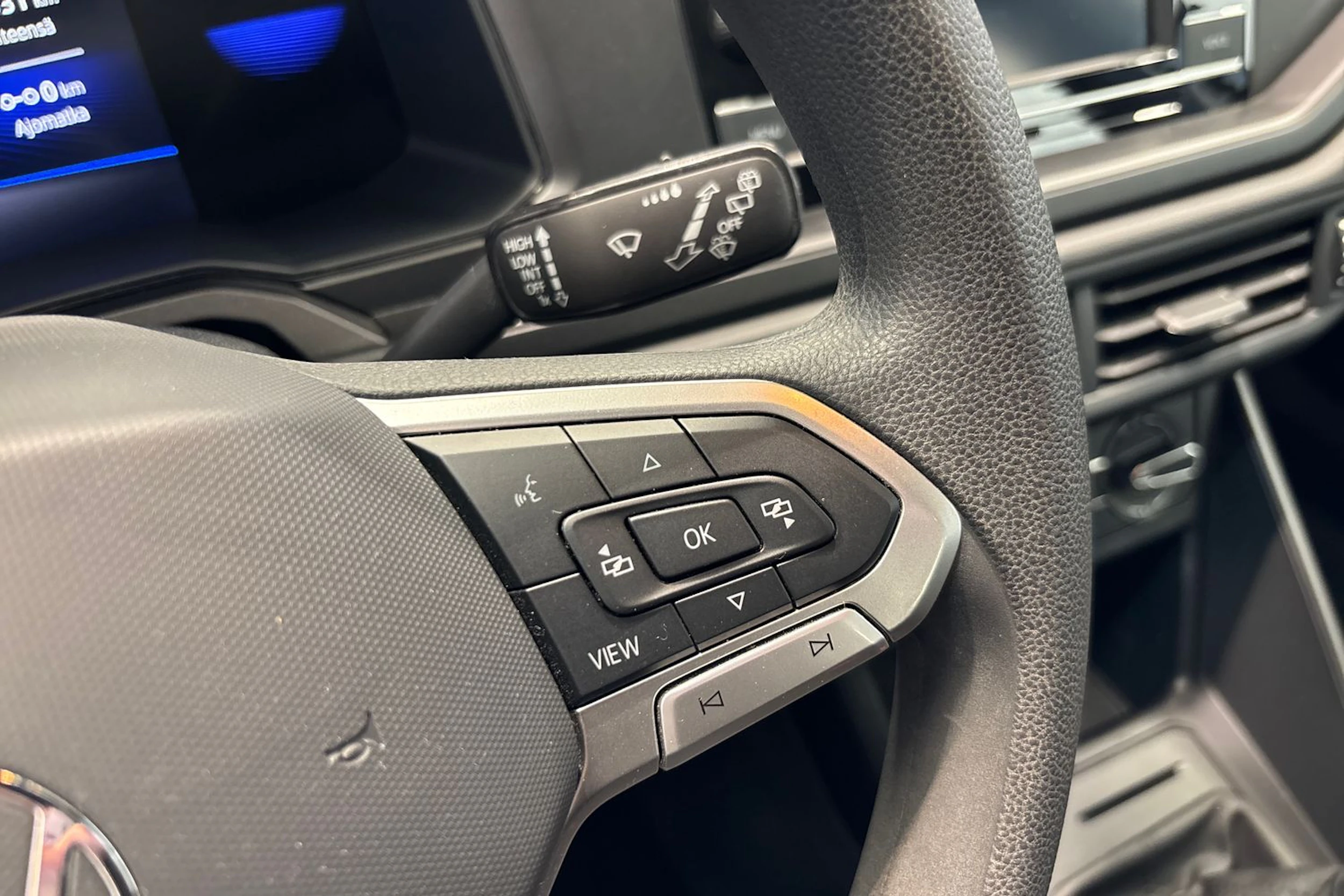 Valkoinen Volkswagen Taigo 2023 kuva 28.