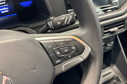 Valkoinen Volkswagen Taigo 2023 kuva 28.